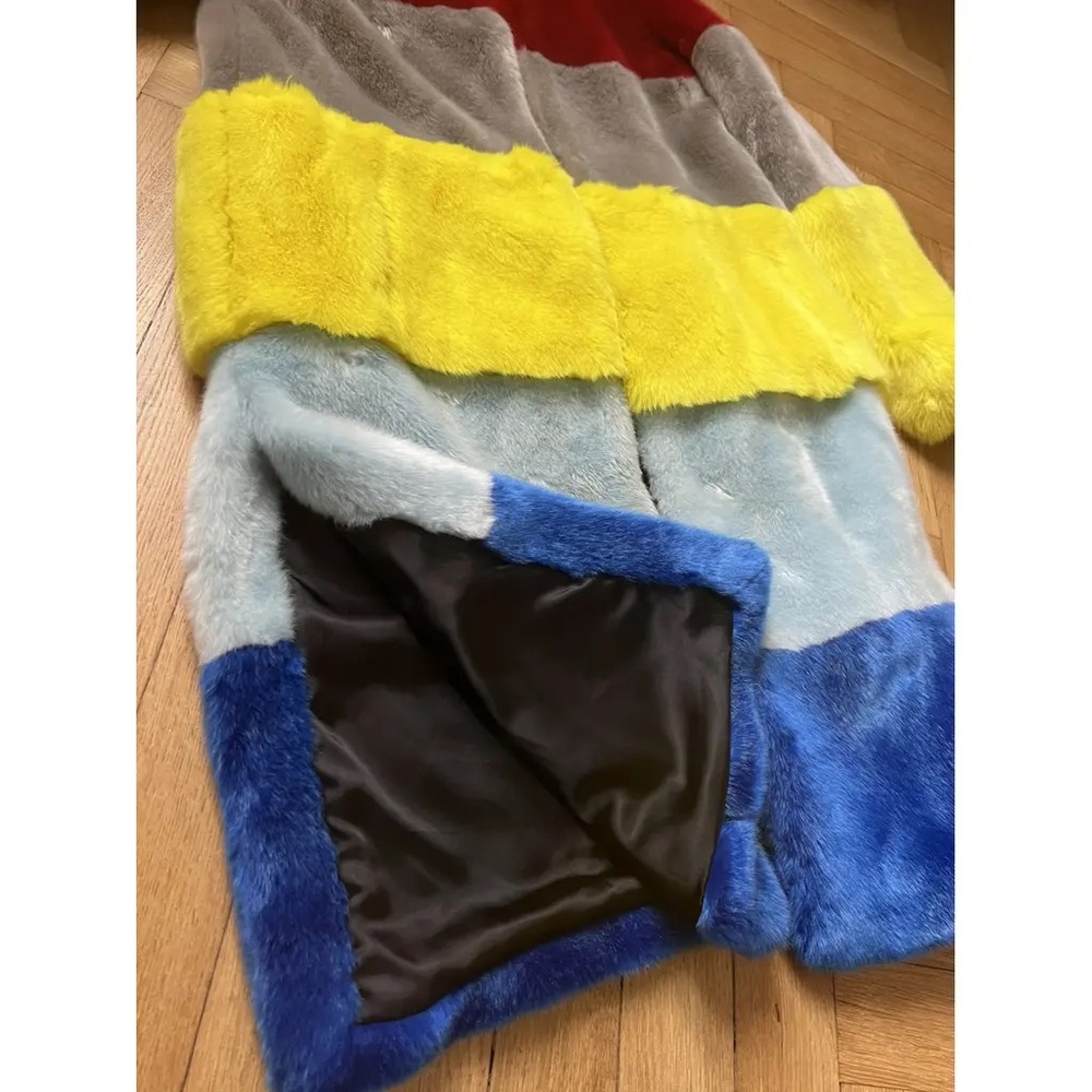 OSMAN Colorblock Teddy Coat in Red, Gray, Yellow & Blues - Picture 4 of 7